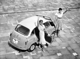 BMW 600 (1957) - Platz für vier Personen, Gepäck und einen bewährten Zweizylinder-Motorradmotor