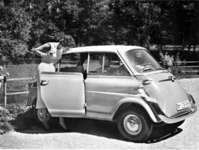 BMW 600 (1957) - bequemer Zustieg zum Fond durch die rechte Seitentüre