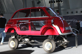 BMW 600 (1958) - schönes Ausstellungsmodell auf dem BMW-Stand - an der Retro Classics Stuttgart 2012