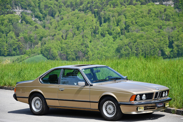 BMW 635 CSi (1982) - als Lot 11 angeboten an der Versteigerung der Oldtimer Galerie an der Swiss Classic World Luzern am 28. Mai 2022