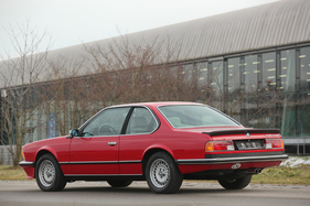 BMW 635 CSi (1986) - der Heckflügel war serienmässig beim 635 CSi