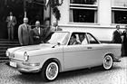 Image: BMW 700 Coupé (1959) - BMW board members at the presentation