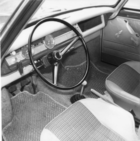 BMW 700 Sport (1961) - Lenkrad und Armaturenbrett des Testwagens