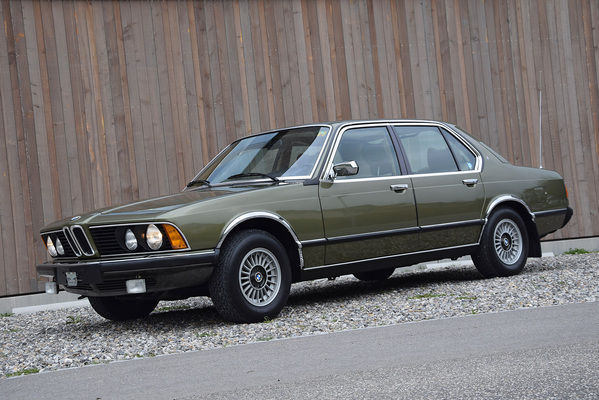 BMW 733i (1977) - angeboten an der Versteigerung der Oldtimer Galerie in Toffen am 28. November 2015