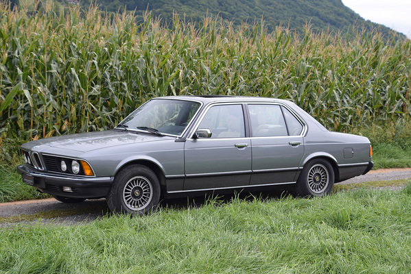 BMW 745i Turbo (1981) - als Lot 12 an der Versteigerung der Oldtimer Galerie Toffen am 14. Oktober 2017