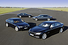 BMW 750 iL (1990) - Baureihe E32 (hinten) zusammen mit E38, E65 und F01