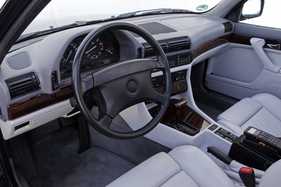 BMW 750i (1990) - mit Airbag für Fahrer und Beifahrer