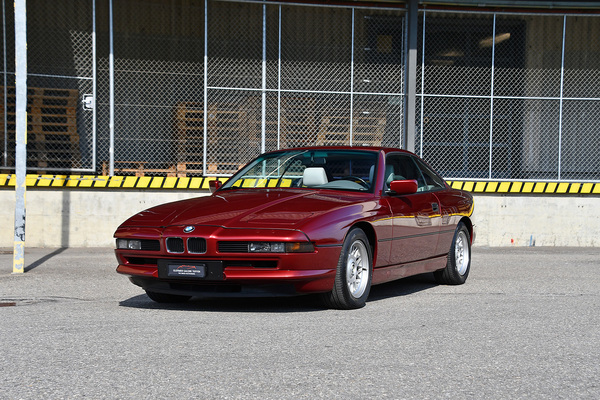 BMW 850i (1990) - offered as lot 126 at the Oldtimer Galerie Toffen auction on October 14, 2023
