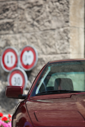 BMW 850i (1990) - formschöne Aussenspiegel in Wagenfarbe