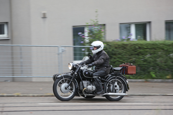 BMW Boxer-Gespann im Anflug - Albisgütli Classics - Cars & Bikes August 2021