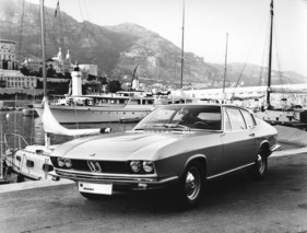 BMW/Glas 3000 Coupé Frua (1967) im Hafen von Monte-Carlo mit dem Casino im Hintergrund (1967)