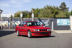 BMW Hartge H5 3,4L (1989) - Lot 044 an der Artcurial „Automobiles sur les Champs" Versteigerung 2024