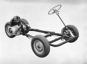 BMW Isetta (1955) - das verwindungssteife Chassis mit dem 250 cm3 Motor und 12 PS