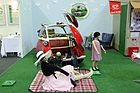 Bild: BMW Isetta (1956) - auf dem Clubstand des "Kleinwagenstammtischs" - Techno Classica 2016