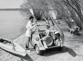 BMW Isetta (1957) - Strandszene