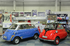 BMW Isetta (1957) - und BMW 600 auf dem Clubstand - Techno Classica 2016