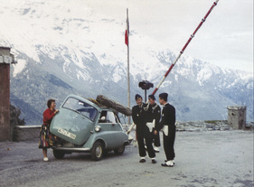 BMW Isetta (1958) - Modell "Export" auf dem Monte Ceni