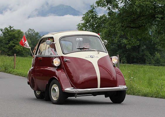 Bild: BMW Isetta 250 Export (1961) - Oldtimer in Obwalden OiO 2011