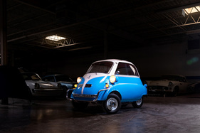 BMW Isetta 300 (1957) - als Lot 181 an der RM/Sotheby’s Hershey Versteigerung 2024
