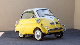 BMW Isetta 300 (1958) - als Lot 104 an der Broad Arrow "The Quail"-Versteigerung 2026 BMW Isetta 300 (1958) - als Lot 104 an der Broad Arrow "The Quail"-Versteigerung 2026
