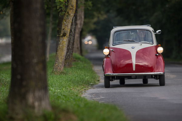 BMW Isetta 300 (1959) - im Zeitalter der LED-Tagfahrlichter wirken die Isetta-Leuchten etwas dürftig