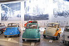BMW Isetta 300 (1959) - mit Wohnwagen Pelino - Microcars-Sonderschau Pantheon 2022/2023
