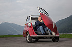 BMW Isetta 300 (1959) - wenn man drin ist, einfach die Türe zuziehen