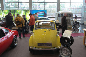 BMW Isetta 300 Export (1959) - angeboten für EUR 27'800 (Retro Classics Bavaria 2017 in Nürnberg)