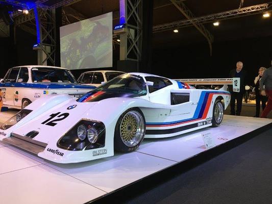 Bild: BMW LMP (1998) zu sehen in Halle 4 der Retro Classics Stuttgart im März 2019