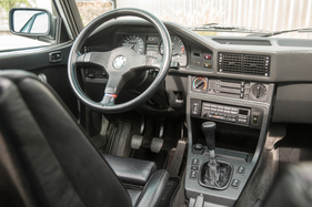 BMW M 535i (1986) - Ledersitze und Lederlenkrad