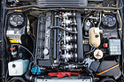 Image: BMW M 635 CSi (1984) - a picture of an engine