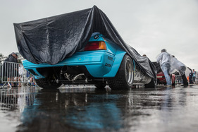 BMW M1 ProCar Revival GP Österreich 2016 - BMW M1 ProCar unter einer regendichten Decke