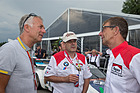 BMW M1 ProCar Revival GP Österreich 2016 - Christian Danner mit Bruno Flückiger und Roy Giddins, zwei seiner ehemaligen Mechaniker