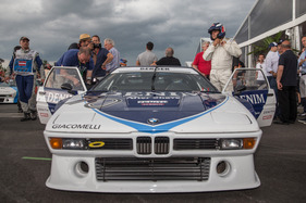 BMW M1 ProCar Revival GP Österreich 2016 - Gerhard Berger bei den Startvorbereitungen