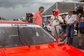 BMW M1 ProCar Revival GP Österreich 2016 - Niki Lauda vor dem Start ins Regentraining