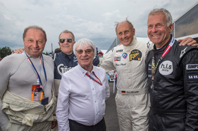 BMW M1 ProCar Revival GP Österreich 2016 - Smilen für den Fotografen - Mass, Quester, Ecclestone, Stuck, Danner