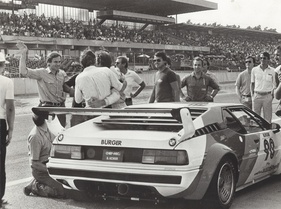 BMW M1 Procar (1979) - Sensation perfekt - BMW-Sportchef Neerpasch bejubelt Bürgers Husarenstück