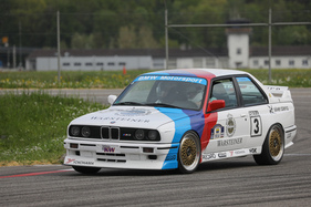 BMW M3 E30 (1987) - Vintage Demo Racing hinter den Hallen - Klassikwelt Bodensee 2023