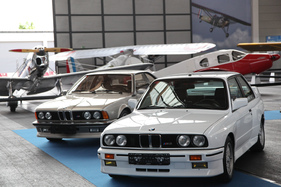 BMW M3 E30 (1987) - zusammen mit 6-er Coupé - in der Sonderschau "100 Jahre BMW"