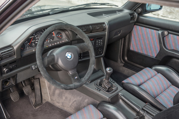 BMW M3 E30 "Cecotto" (1989) - griffsicheres Sportlenkrad