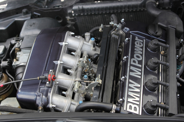 BMW M3 E30 "Cecotto" (1989) - schöner Motorenbau, davon kann man 30 Jahre später nur noch träumen
