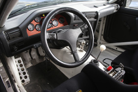BMW M3 E30 DTM (1987) - seriennahes Cockpit