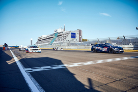 BMW M4 GT4 (2020) - The M4 also stands out strongly from its ancestors in terms of color