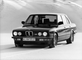 BMW M5 (1986) - mit dem Motor des M1