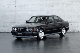 BMW M5 (1992) - als Lot 092 an der Humer und Granner Classic Expo Salzburg Versteigerung 2024