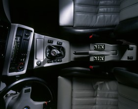 BMW M5 E28 (1985) - klassiche H-Schaltung mit dem ersten Gang links vorne