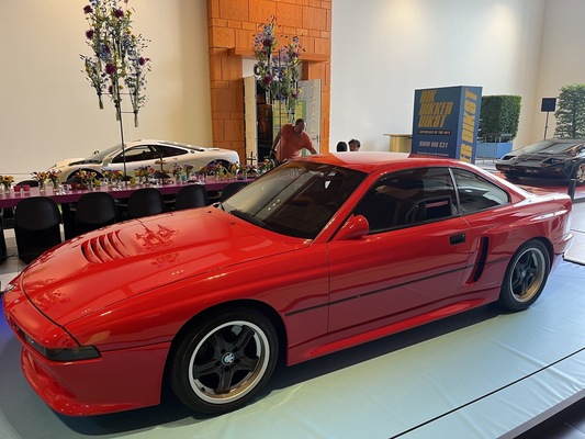 BMW M8 (1991) – Ausstellung "Supercars of the 90s" im Louwman-Museum