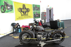 BMW-Motorrad im Stil der R10 mit Cruiser Optik - Motorworld Classics Berlin 2018