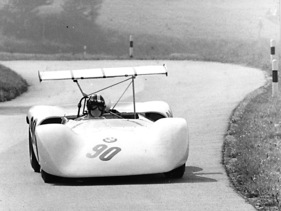 BMW Prototyp (1968) - Dieter Quester erreicht auf dem mit einem Stabilisierungsflügel ausgerüsteten BMW Prototyp die zweitbeste Platzierung am Gaisbergrennen 1968