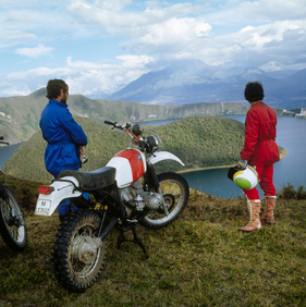 BMW R 80 G/S (1980) - Praxistest - BMW-Pressesprecher Kalli Hufstadt und der Journalist Hans-Peter Leicht erprobten 1980 Vorserienmodelle auf einer Motorradreise durch Ecuador